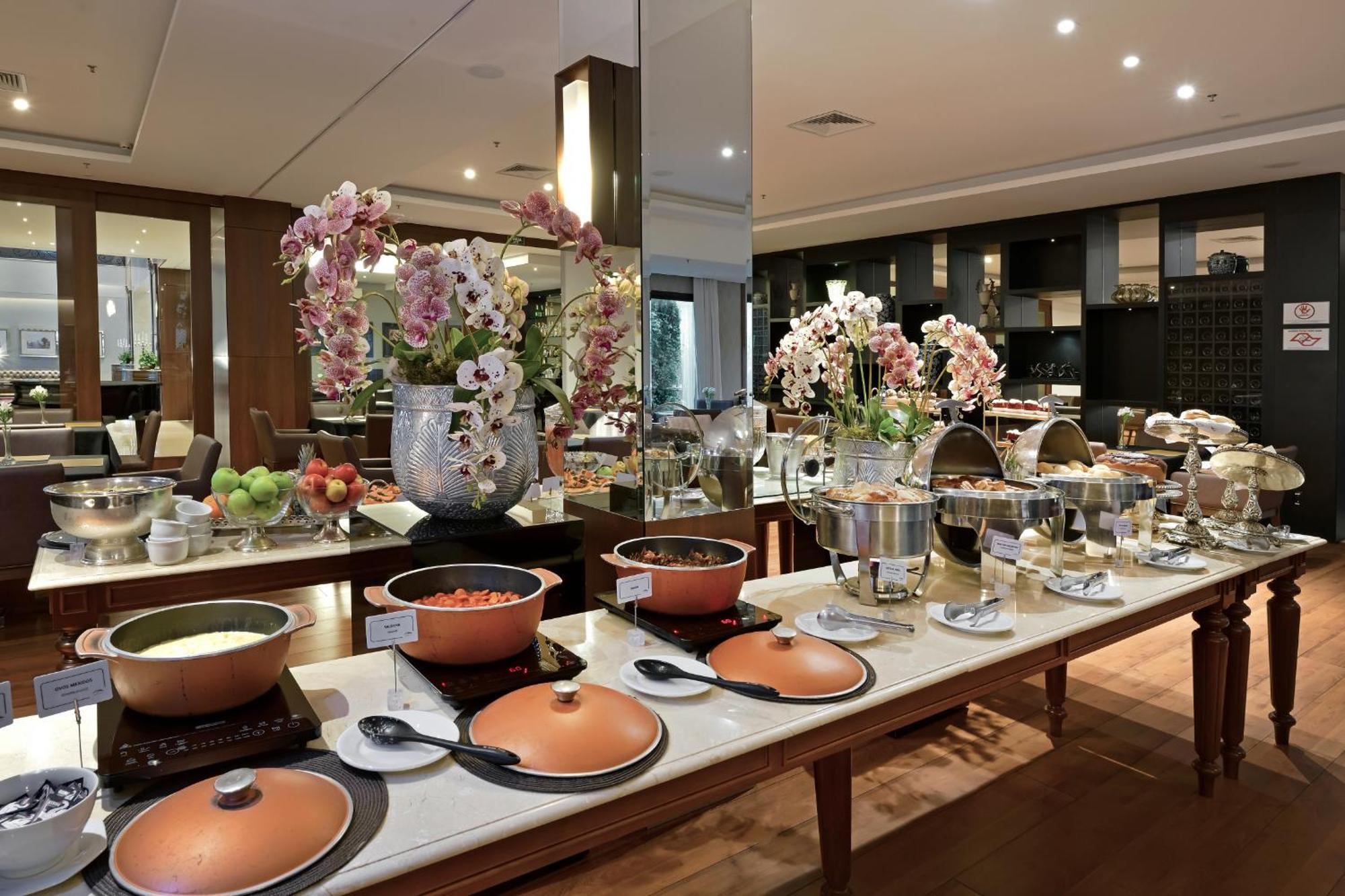 Hotel Mont Blanc Premium Ribeirao Preto Exterior photo The buffet at the hotel