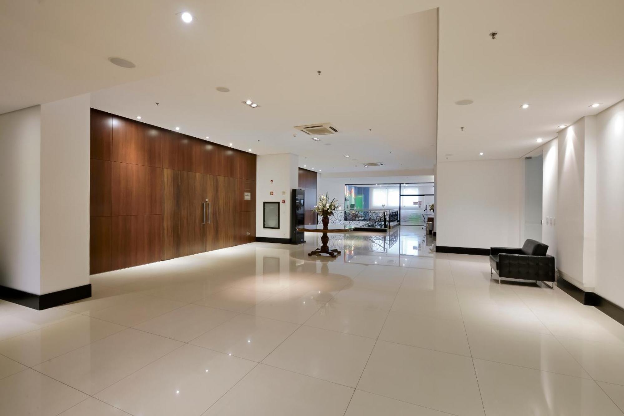 Hotel Mont Blanc Premium Ribeirao Preto Exterior photo The lobby of the hotel